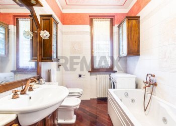 Bagno - Trilocale Via G. Garibaldi
 
1, Carpiano - foto 15