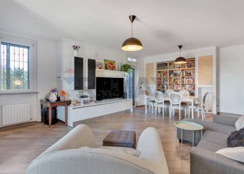 Sala da pranzo - Terraced Villa Località Carrobbio, Valera Fratta - photo 4