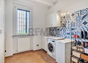 Lavanderia - Terraced Villa Località Carrobbio, Valera Fratta - photo 11