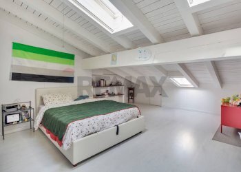 Camera / camera da letto - Terraced Villa Località Carrobbio, Valera Fratta - photo 21