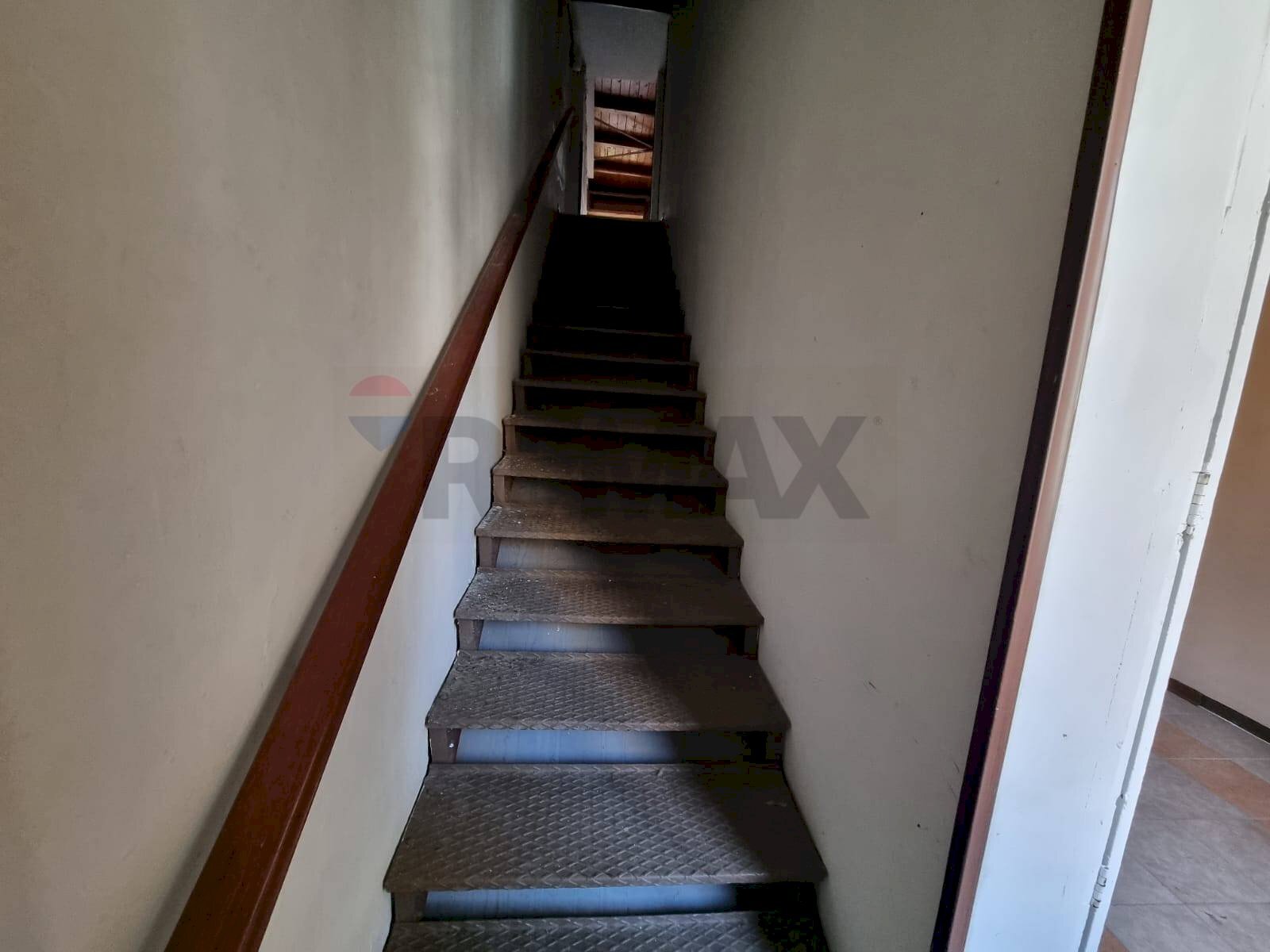 Scale - Four-room apartment VIA EPICARMO
 
62, Augusta - photo 2