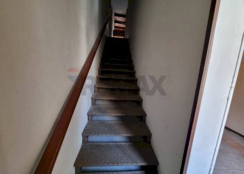 Scale - Four-room apartment VIA EPICARMO
 
62, Augusta - photo 2