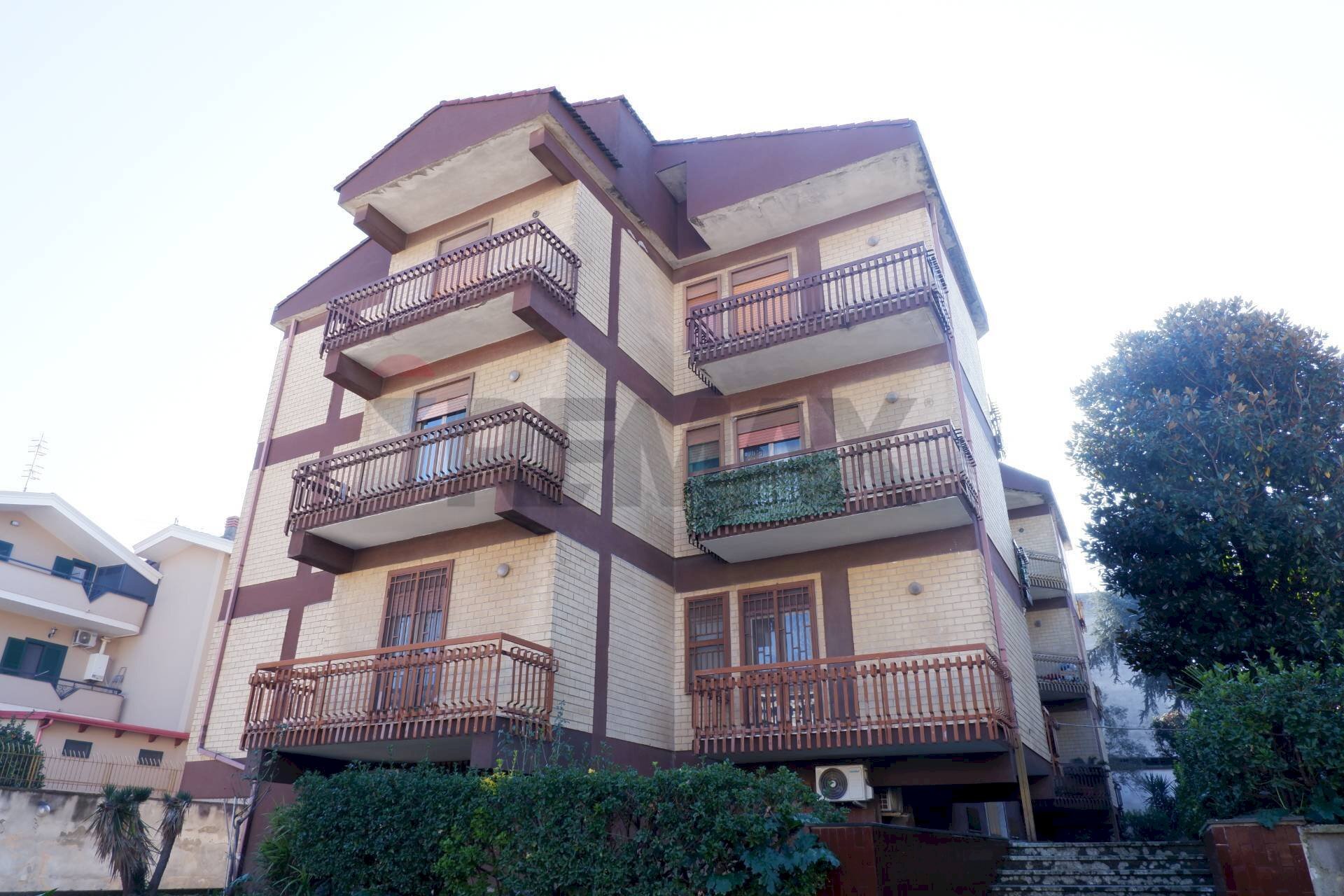 Edificio all\'aperto - Four-room apartment Via Generoso Manna
 
31-33, Frignano - photo 1