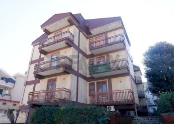 Edificio all\'aperto - Four-room apartment Via Generoso Manna
 
31-33, Frignano - photo 1