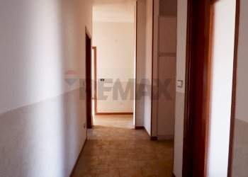 Corridoio - Four-room apartment Via Generoso Manna
 
31-33, Frignano - photo 13