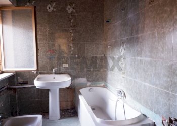 Bagno 2 - Four-room apartment Via Generoso Manna
 
31-33, Frignano - photo 21