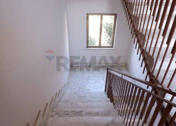 Scale - Four-room apartment Via Generoso Manna
 
31-33, Frignano - photo 28