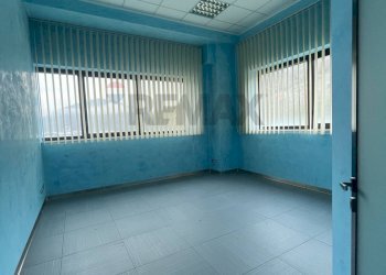 Stanza vuota - Ufficio Via Saragat, L'Aquila - foto 8