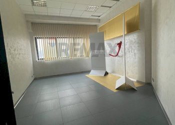 Stanza vuota - Ufficio Via Saragat, L'Aquila - foto 10