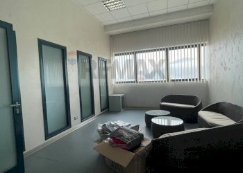 Soggiorno - Ufficio Via Saragat, L'Aquila - foto 11