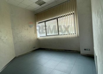 Stanza vuota - Ufficio Via Saragat, L'Aquila - foto 13