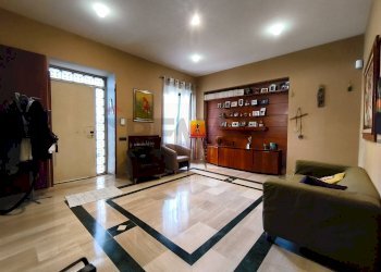 Soggiorno - Villa Arzano - foto 1