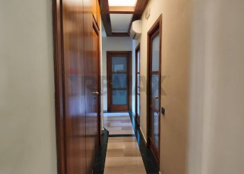 Hall / corridoio - Villa Arzano - foto 4