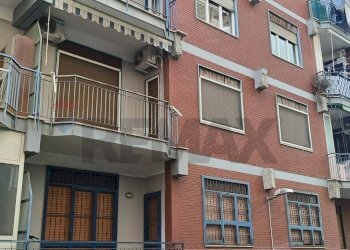 Edificio all\'aperto - Appartamento Napoli - foto 1