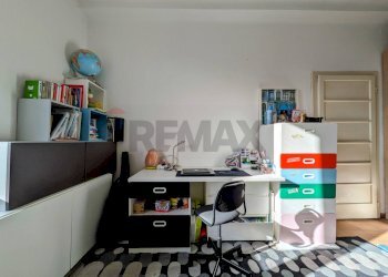 Camera / camera da letto - Trilocale Piazza Vittorio Emanuele II
 
snc, Lovere - foto 8