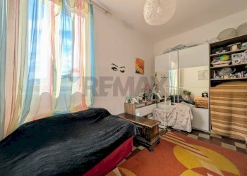 Camera / camera da letto - Trilocale Piazza Vittorio Emanuele II
 
snc, Lovere - foto 12