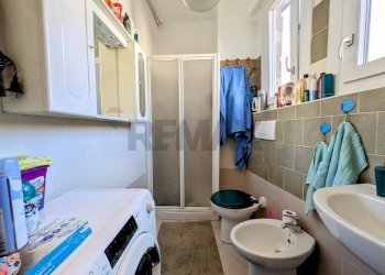 Bagno - Trilocale Piazza Vittorio Emanuele II
 
snc, Lovere - foto 19