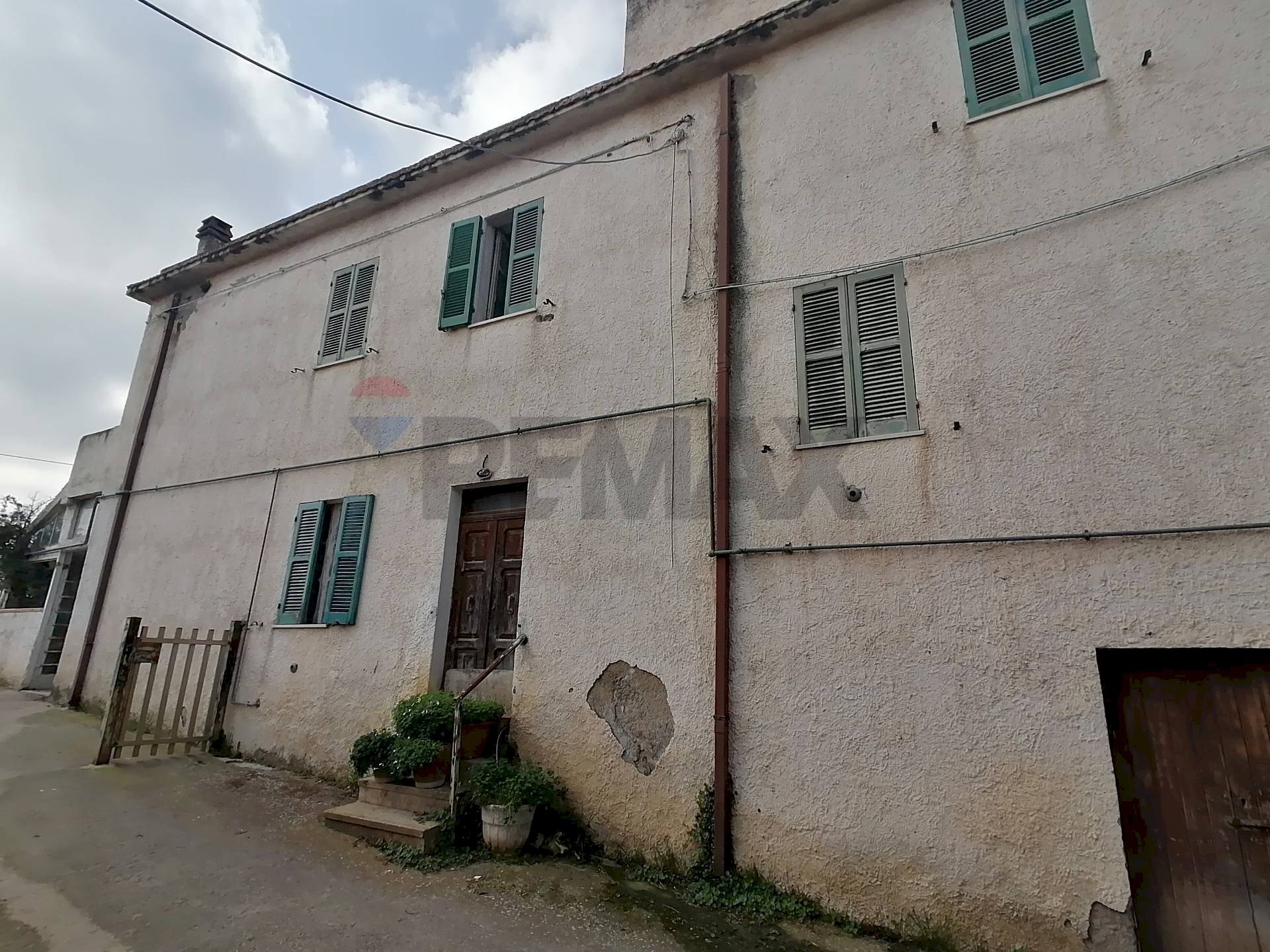 Casa all\'aperto - Casa semi indipendente c/da Montupoli Avenna
42, Miglianico - foto 2