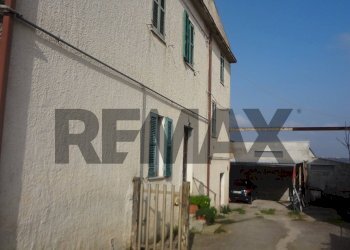 Casa all\'aperto - Casa semi indipendente c/da Montupoli Avenna
 
42, Miglianico - foto 19