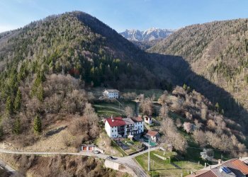 Vista delle montagne - Semi-detached house Via Costa
 
62, Lamon - photo 6