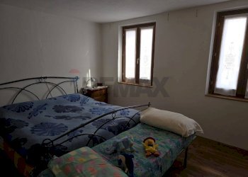 Camera / camera da letto - Semi-detached house Via Costa
 
62, Lamon - photo 28