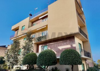 Edificio all\'aperto - Three-room apartment Via Italia
 
21, Falconara Marittima - photo 10