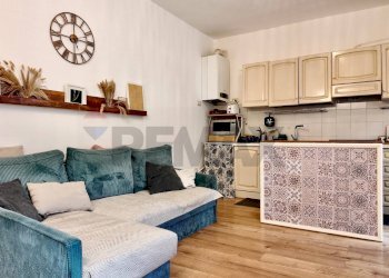 Soggiorno - Three-room apartment Via Italia
 
21, Falconara Marittima - photo 15