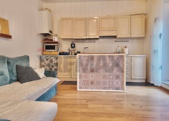 Soggiorno - Three-room apartment Via Italia
 
21, Falconara Marittima - photo 18
