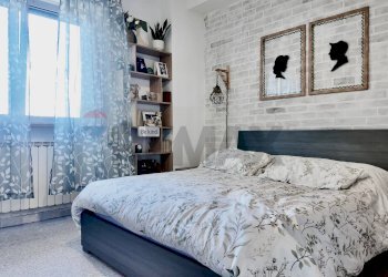 Camera / camera da letto - Three-room apartment Via Italia
 
21, Falconara Marittima - photo 25