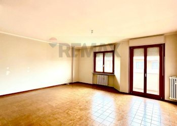 Stanza vuota - Quadrilocale VIA SANT'AMBROGIO
 
19/A, Romentino - foto 7