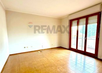 Stanza vuota - Quadrilocale VIA SANT'AMBROGIO
 
19/A, Romentino - foto 8