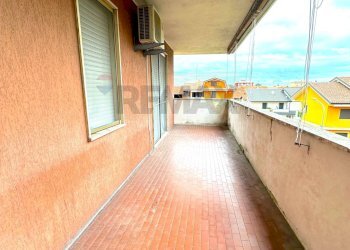 Terrazza - Quadrilocale VIA SANT'AMBROGIO
 
19/A, Romentino - foto 10