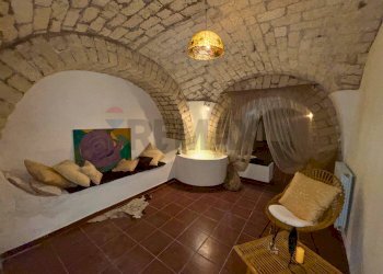 Soggiorno - Commercial Premises Via Salomone
 
65, Foggia - photo 8