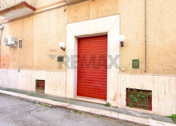 Edificio all\'aperto - Commercial Premises Via Salomone
 
65, Foggia - photo 22