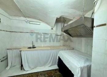 Cucina - Commercial Premises Via Salomone
 
65, Foggia - photo 22