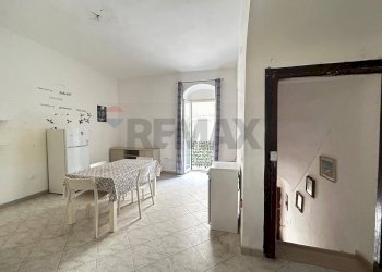 Sala da pranzo - Bilocale Via Nobile
 
16, Vieste - foto 5