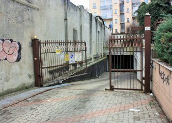Accesso Carraio - Box Via Don Giovanni Bosco
 
55, Torino - photo 2