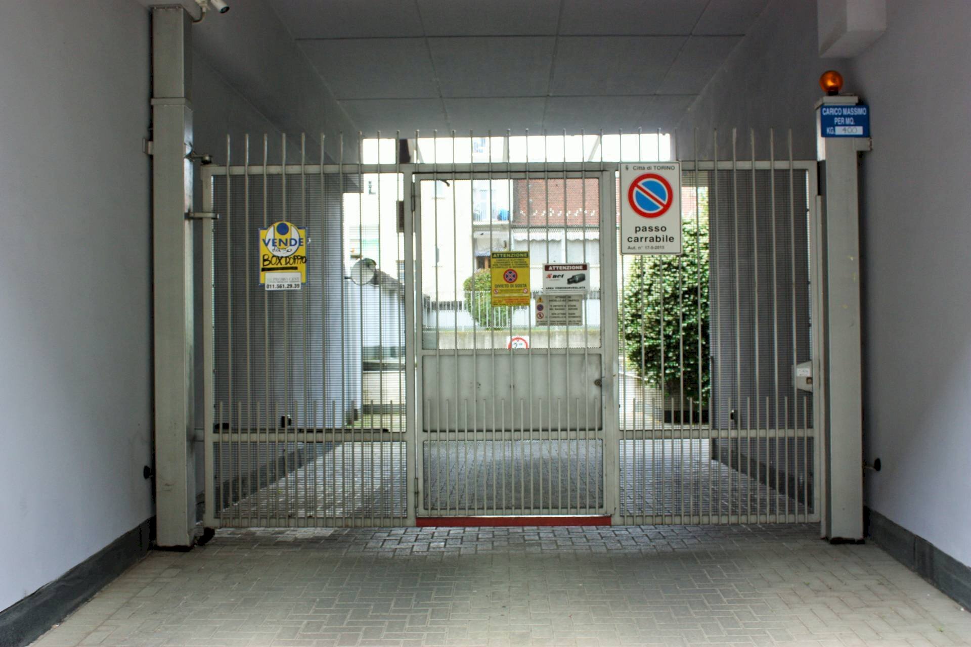 Accesso Carraio - Box Via Mondrone
5, Torino - photo 2