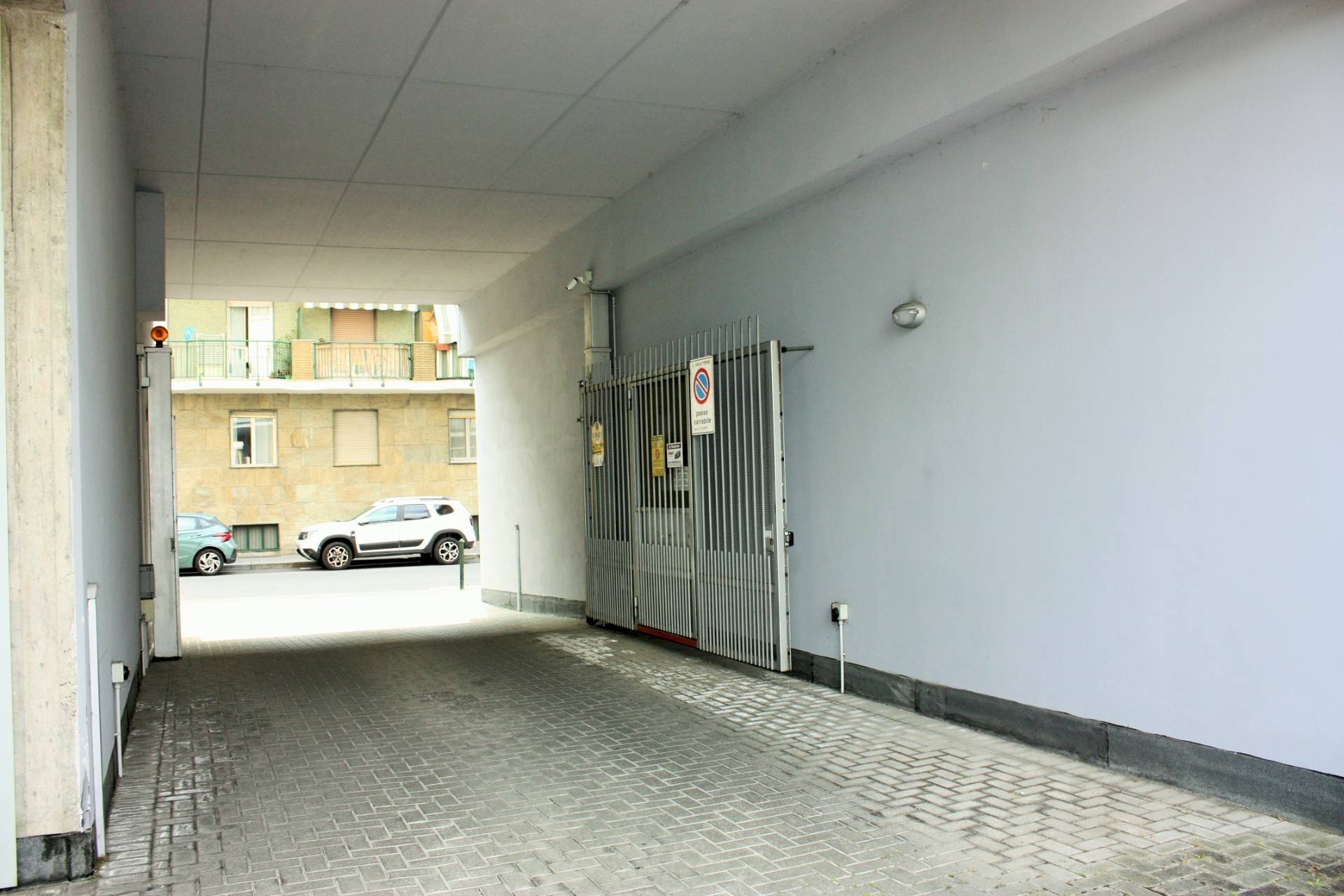 Accesso Carraio - Box Via Mondrone
5, Torino - photo 3