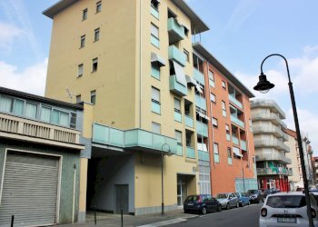 Facciata - Box Via Mondrone
 
5, Torino - photo 21