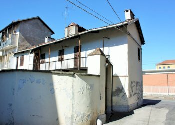 Facciata - Casa indipendente Via Passo Buole
 
75, Torino - foto 3