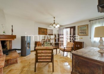 Foto 4 - Rustico Viale A. Dante
 
98, Fontanafredda - foto 4