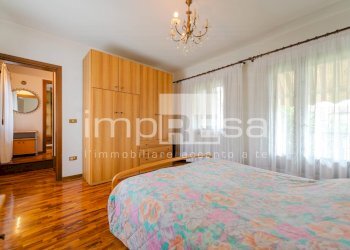 Foto 15 - Rustico Viale A. Dante
 
98, Fontanafredda - foto 14