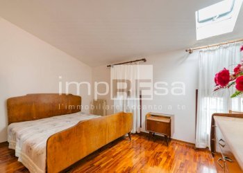 Foto 19 - Rustico Viale A. Dante
 
98, Fontanafredda - foto 18