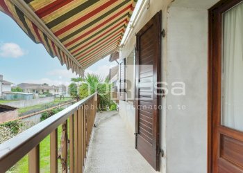 Foto 26 - Rustico Viale A. Dante
 
98, Fontanafredda - foto 25