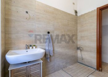 Bagno - Two-room apartment VIA FOGAZZARO
 
4, Seregno - photo 13