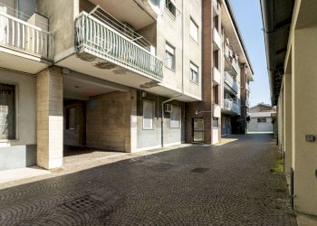 Edificio all\'aperto - Two-room apartment VIA FOGAZZARO
 
4, Seregno - photo 20