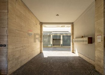 Hall / corridoio - Two-room apartment VIA FOGAZZARO
 
4, Seregno - photo 22