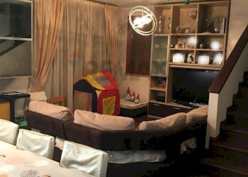 Sala da pranzo - Terraced Villa Via della Liberazione
 
16, Pero - photo 5