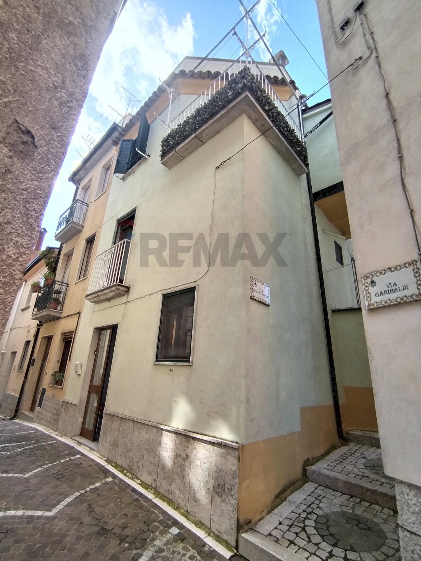 Edificio all\'aperto - Casa semi indipendente VIA GIUSEPPE GARIBALDI
 
5, San Lupo - foto 1